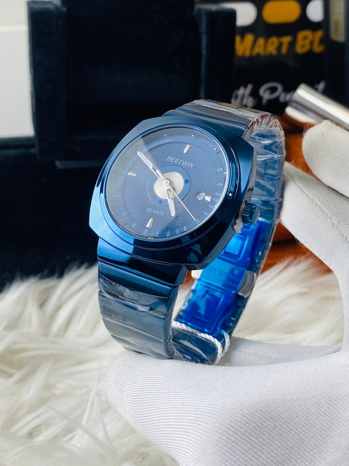 BESTWIN men's quartz stainless steel watch